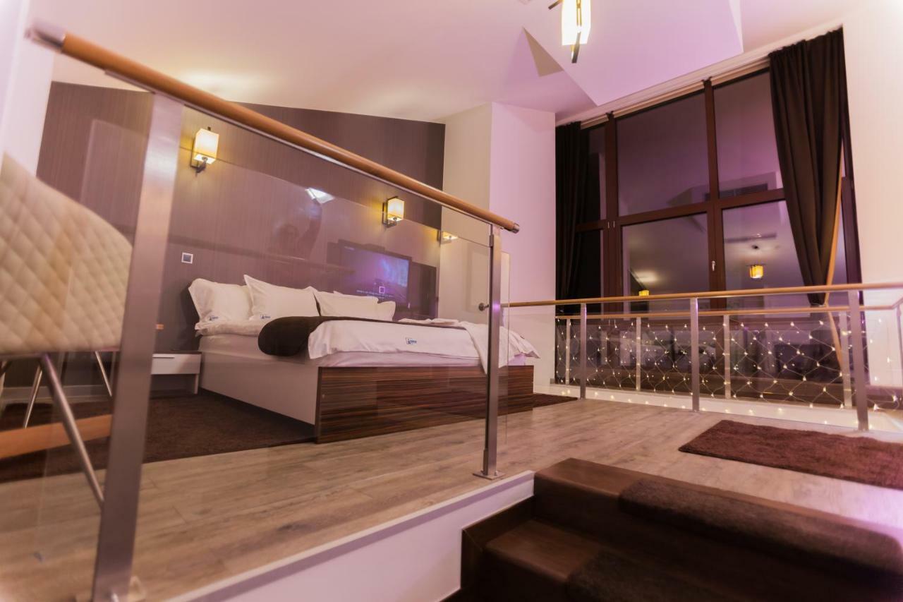 Mons Apart Brasov - Silver Mountain Пояна-Брашов Екстер'єр фото